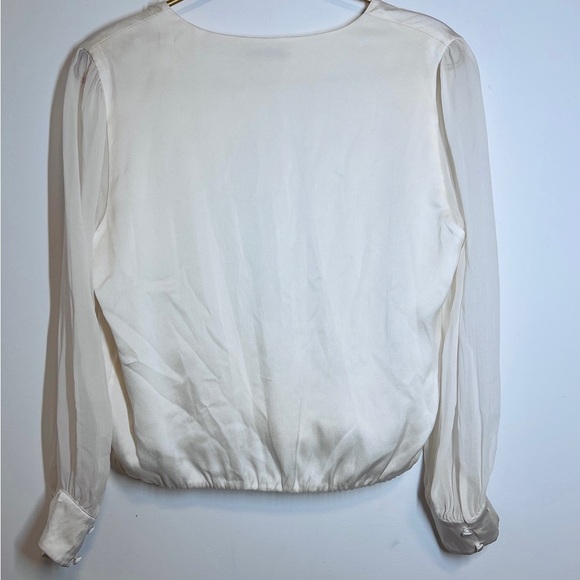 Alice + Olivia V Neck White Sheer Silk  Cropped Blouse Shirt medium - Picture 10 of 12